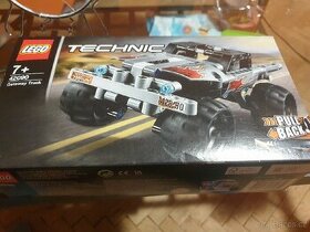 Auto- Lego technic 42090 Útěk v teréňáku