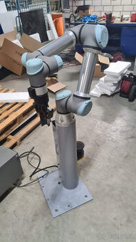 Universal Robots UR 5e od roku 2020 Systém manipulace s robo