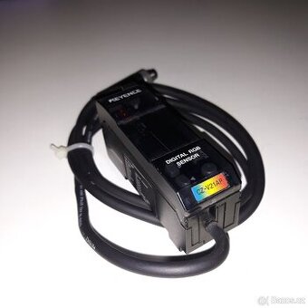 KEYENCE CZ-V21AP Digitální senzor RGB s optickými vlákny