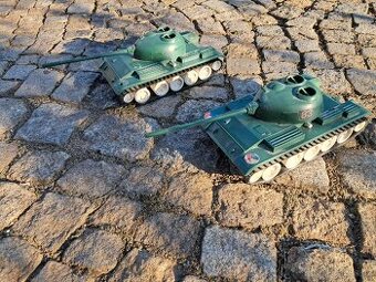 2 tanky ites - 1