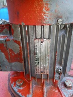 Hydraulická jednotka - 1