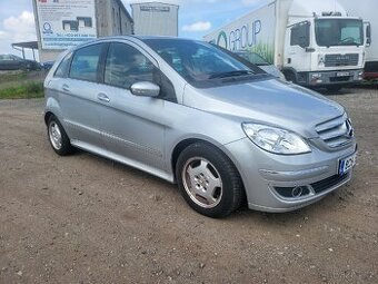 Mercedes Benz B 200D,103kw,najeto 160tis km