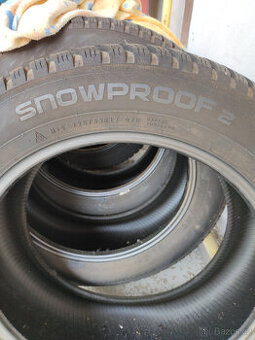 Zimní pneu Nokian snowproof 2