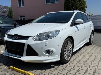 FORD FOCUS ST-LINE 1.6 16V 110 KW KAMERA NAVI