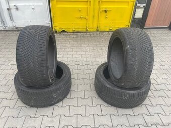 Prodávám pneumatiky Yokohama 295 40 r21 2ks