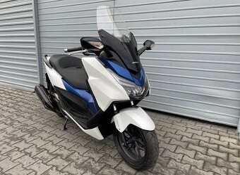 Honda Forza 125