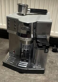 Kávovar DeLonghi