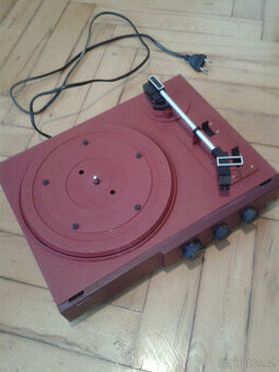 PRODAM GRAMOFON FUNKCNI RETRO OJEDINELA BARVA