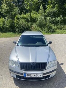 Škoda Octavia II 1.9 TDI DSG - Apple CarPlay