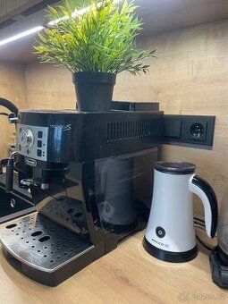 De'Longhi Magnifica Compact ECAM 22.115.B