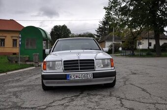 Mercedes Benz W124