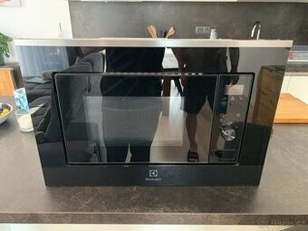 Electrolux Vestavěná mikrovlnná trouba