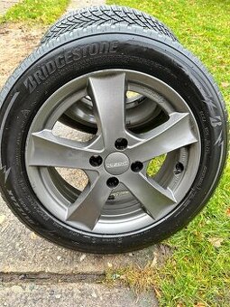 Škoda citigo Bridgestone Blizzak LM005 185/60 R15