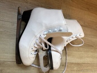 Divci brusle jako nove 33 EU stelka 225mm