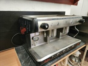 Prodám kávovar Futurmat dvoupákový