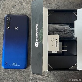 Nový Android telefon Motorola Moto G8 4GB/64GB