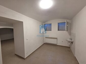 Pronájem komerčního prostoru, Plzeň - Jižní předměstí, ulice