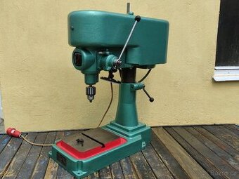 Jihokov V16 stolní vrtačka