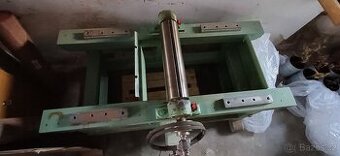 Hoblovka a odsavač pilin