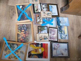 Sada menších obrazů