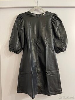 Černe šaty Hm, velikost 36