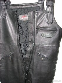 Motobundy, kožené motokalhoty, Helma MT, Přilba Cox, Brno