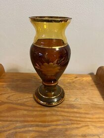 SKLENĚNÁ BROUŠENÁ - ZLACENÁ VÁZA