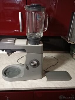 Kuchyňský robot Kenwood kMix
