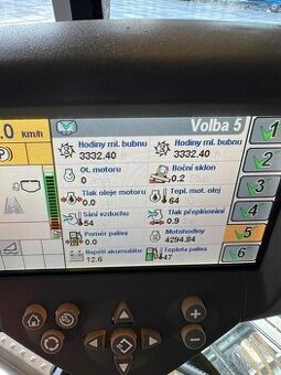 Sklizeci mlátička NewHolland CX80.80