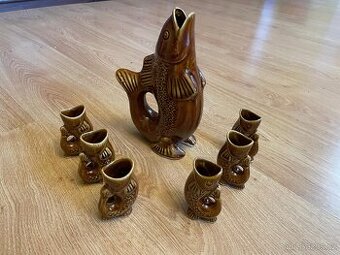 Keramická souprava „Ryba“ – hnědá (karafa + 6 kalíšků)