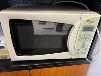 mikrovlnná trouba