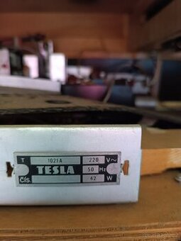 Rádio TESLA 1021 A