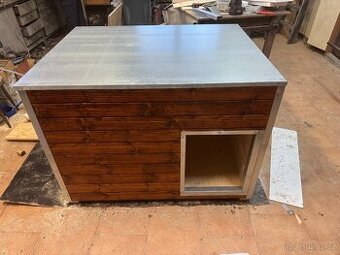 Zateplená psí bouda - ruční výroba z masivu + možnost úprav