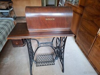 Starožitný šlapací šicí stroj Singer - 1