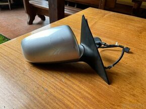 Audi A6 4F  pravé stříbrné venkovní zrcatko