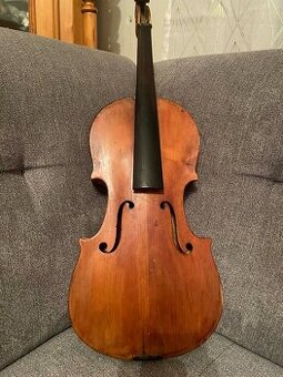 Housle 4/4