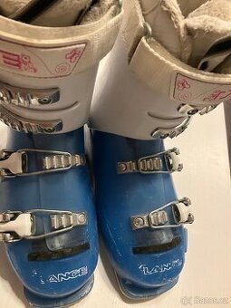 Dětské lyžáky Lange Starlet 60. 22,5