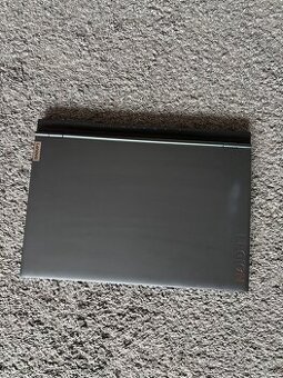 Lenovo Legion 17,3" - RTX 2060, i7-10750H, 32GB RAM