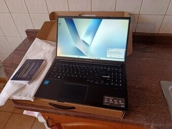 NOVÝ ALE ROZBALENÝ-ASUS Vivobook X1504V