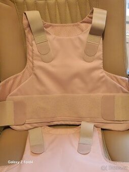 balistická neprůstřelná vesta taktická policie samopal