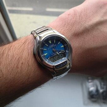Hodinky CASIO AQ-180W