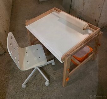 Dětský psací stůl Flisat Ikea