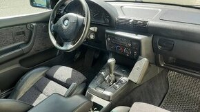 BMW e36 compact drzak telefonu