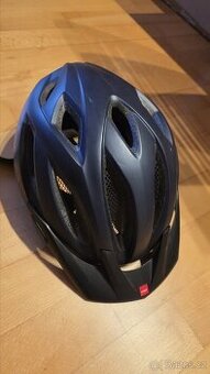 Cyklistická helma MET