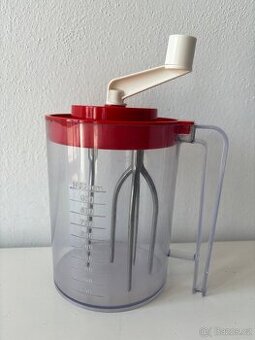 Ruční retro šlehač