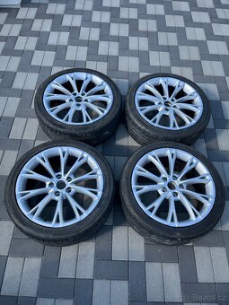 Prodám alu kola audi 5x112 r18 - nove pneu