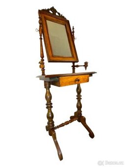 Starožitný toaletní stolek - historismus