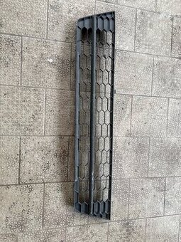 Mrizka předního nárazníku