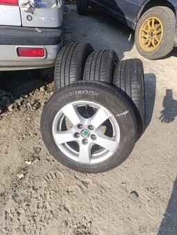 14´´ letni alu Skoda Fabia 185/60 R14 5x100