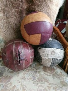 Retro volejbalové míče